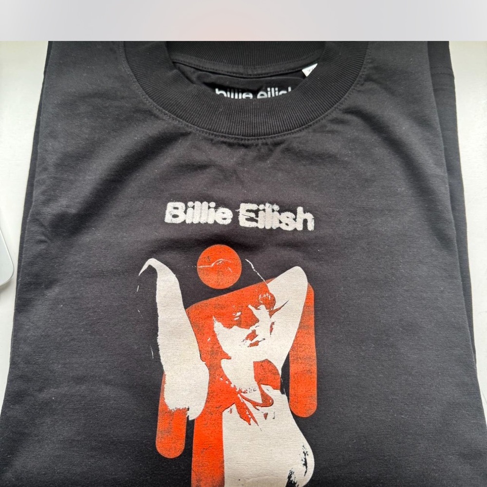 Billie Eilish Rare 2023 London Pop Up Merch